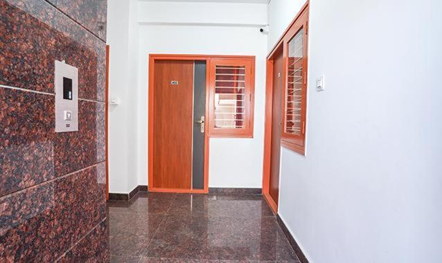 Hotel Royal Platinum Bangalore Luaran gambar