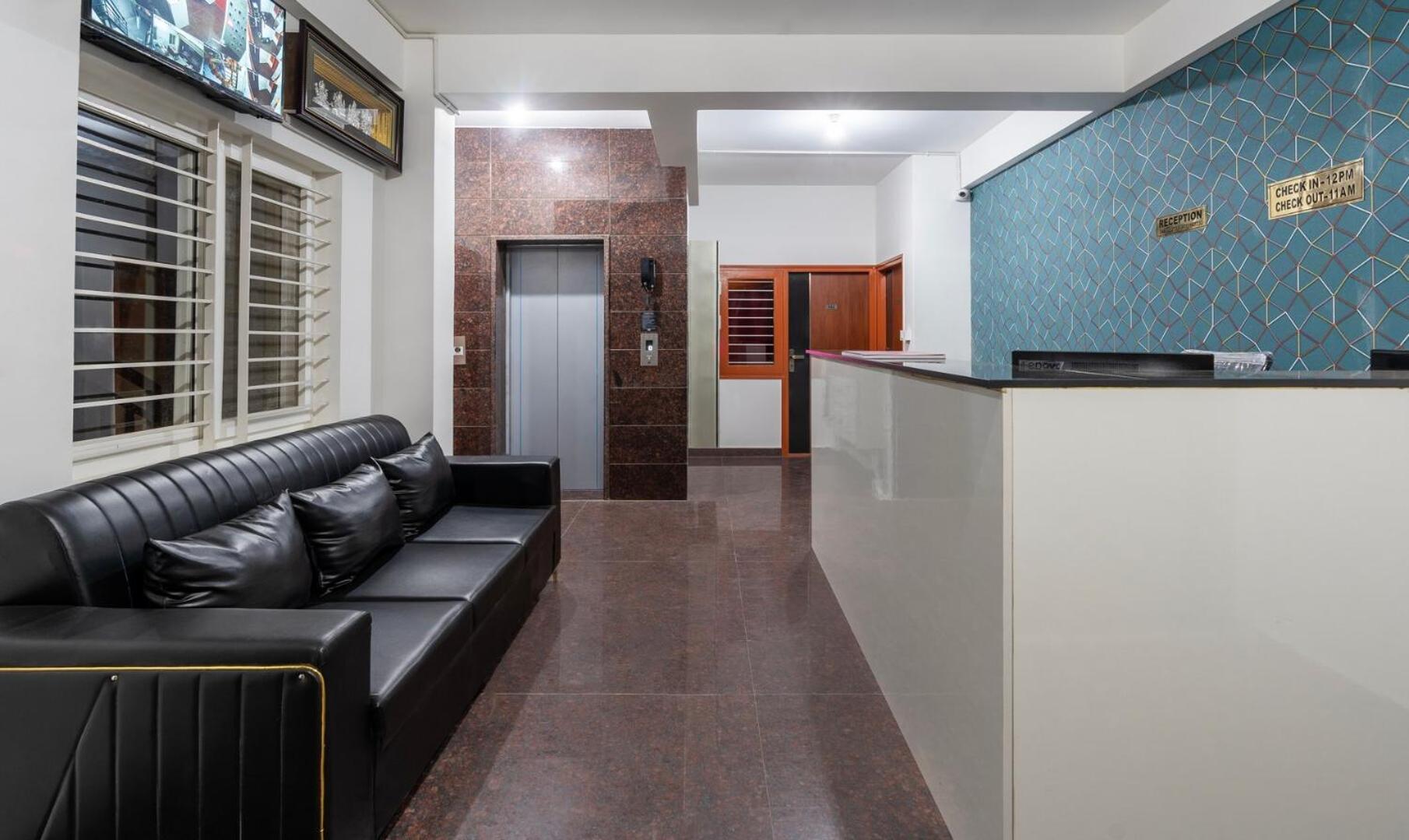 Hotel Royal Platinum Bangalore Luaran gambar